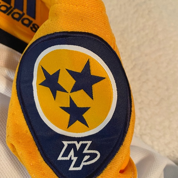 adidas Men’s Size 56 Nashville  Predator  Gold and White Hockey Jersey. - Picture 8 of 8